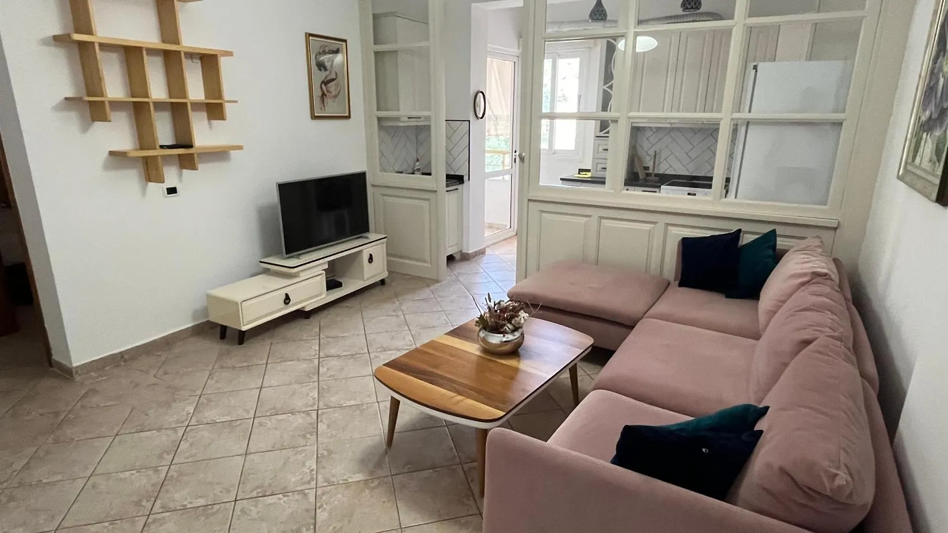 Morning Sun Apartment Vlore